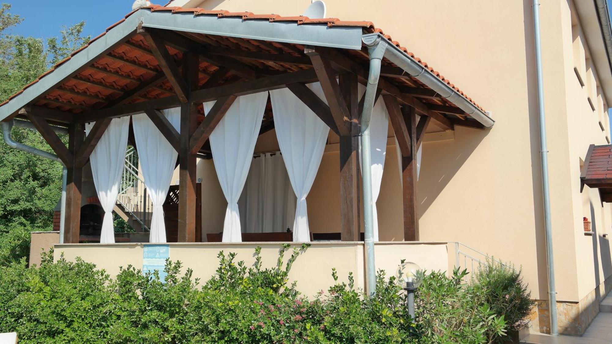 Apartments Sonja Šilo Exterior foto